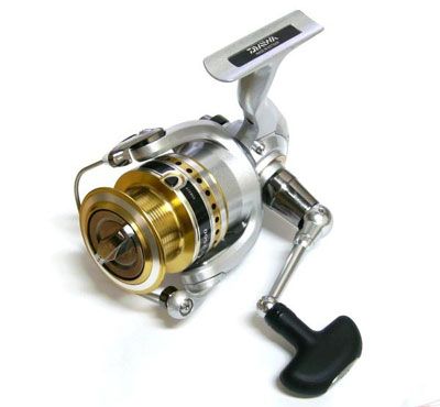 ������� Daiwa Crest 2500